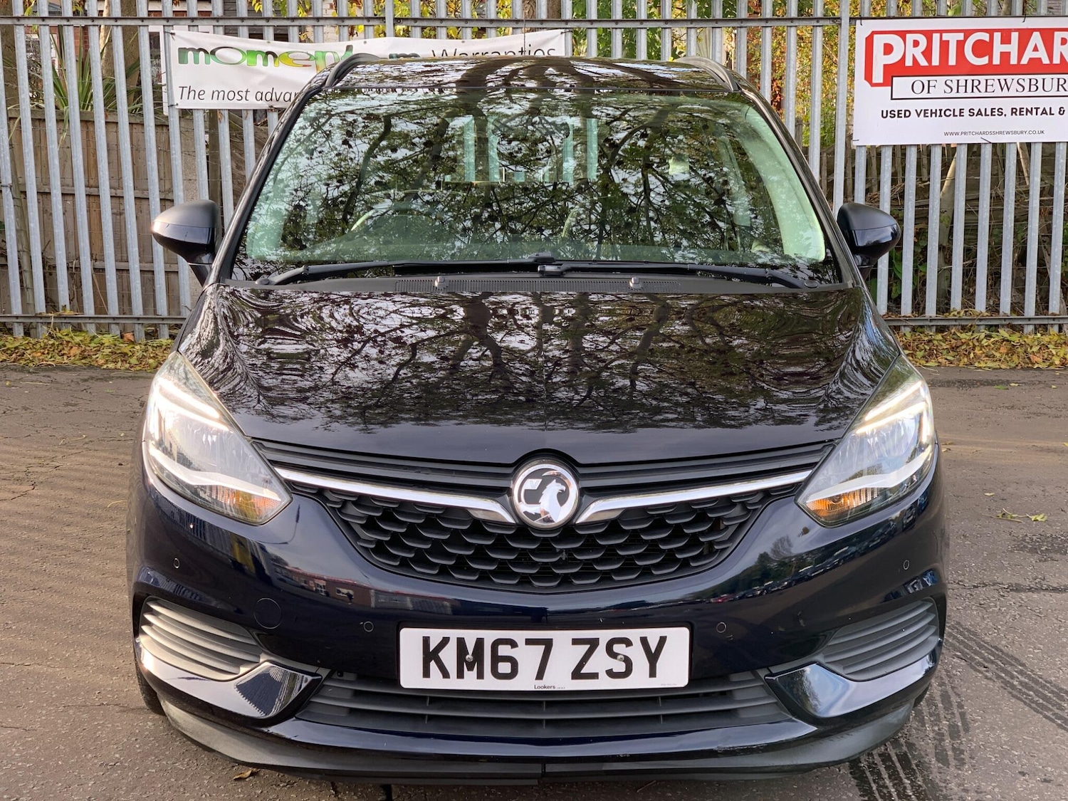 Used Vauxhall Zafira Tourer 2017 for sale - 76409522: Photo 3