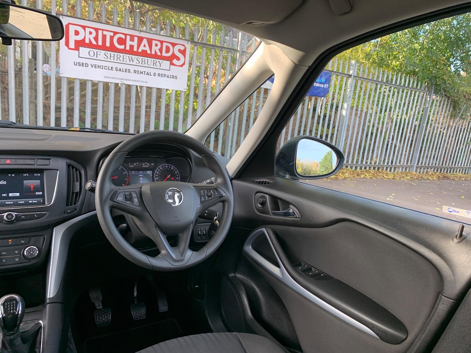 Used Vauxhall Zafira Tourer 2017 for sale - 76409522: Photo 31