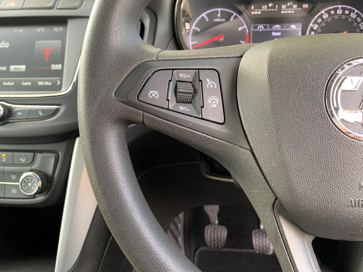 Used Vauxhall Zafira Tourer 2017 for sale - 76409522: Photo 34