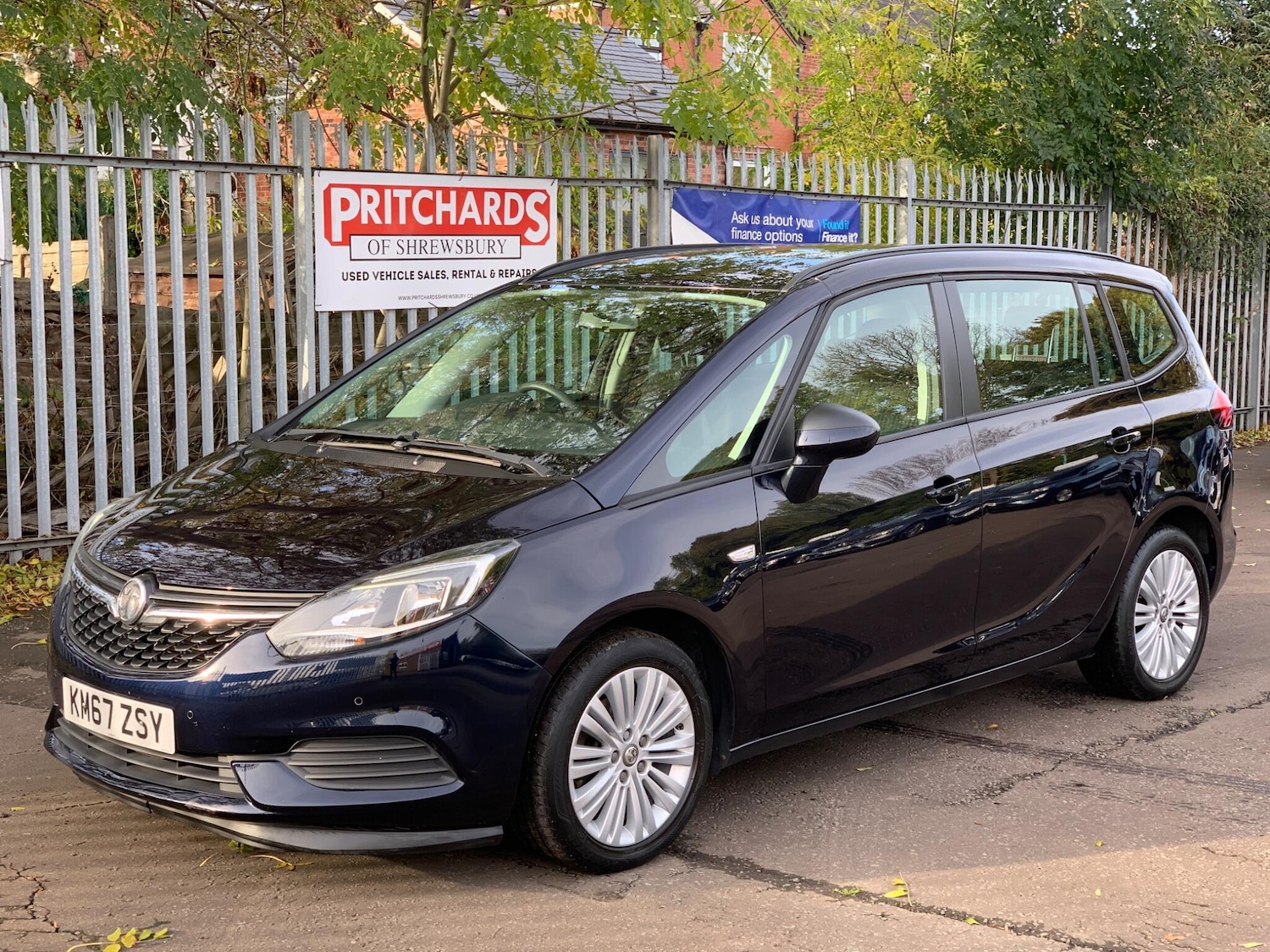 Used Vauxhall Zafira Tourer 2017 for sale - 76409522: Photo 6