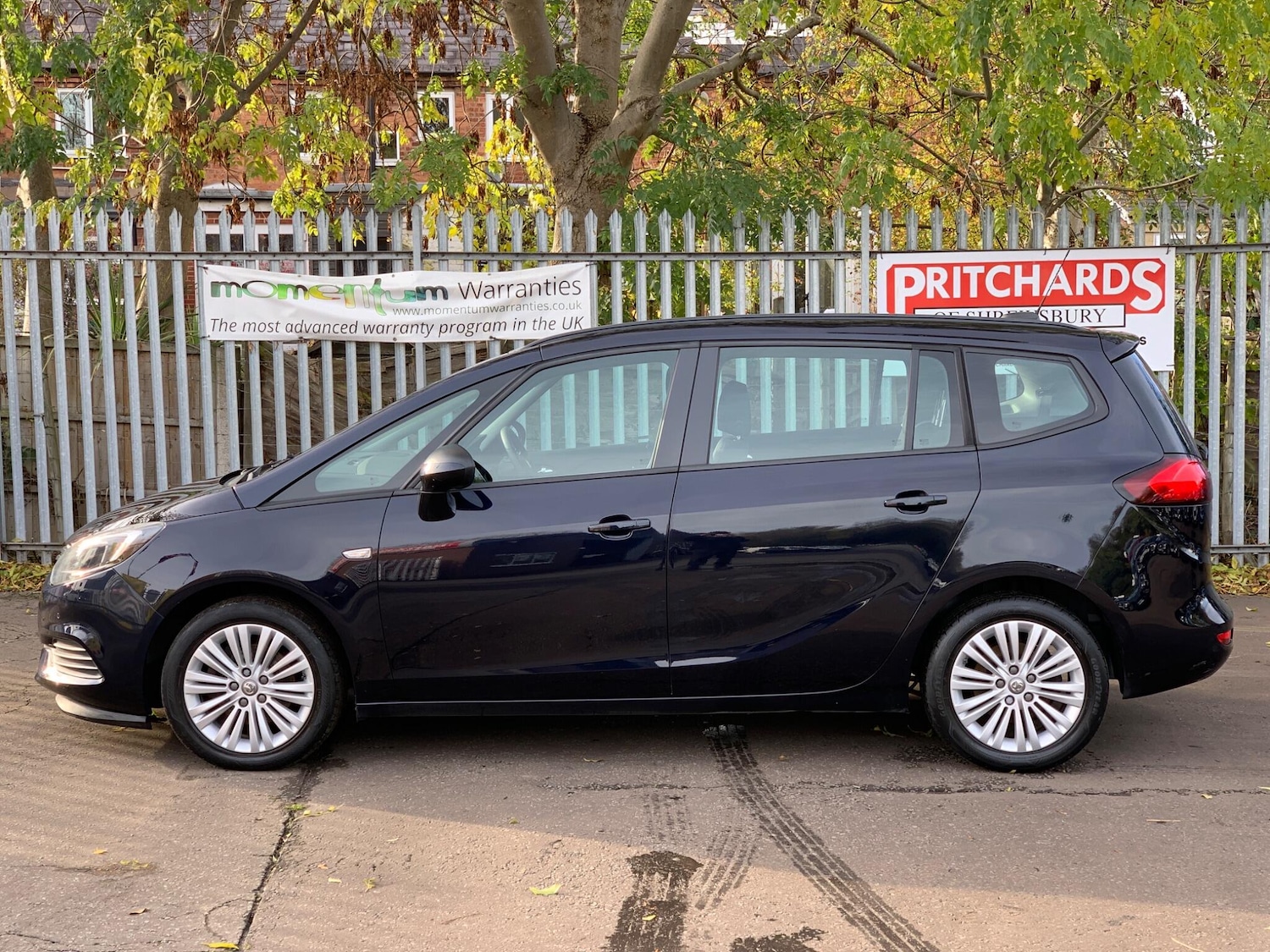 Used Vauxhall Zafira Tourer 2017 for sale - 76409522: Photo 9
