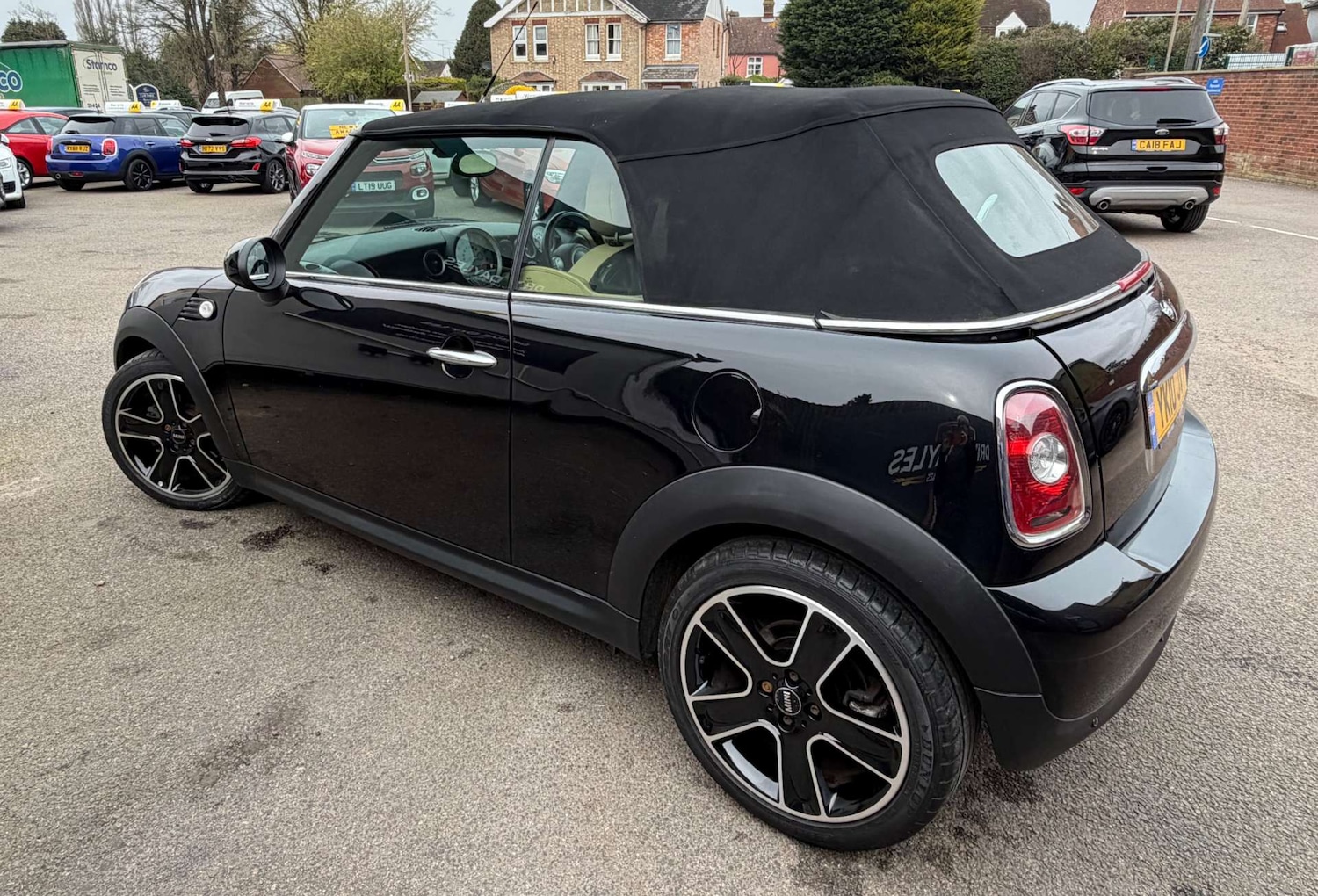 Used MINI Convertible 2010 for sale - 77998545: Photo 11