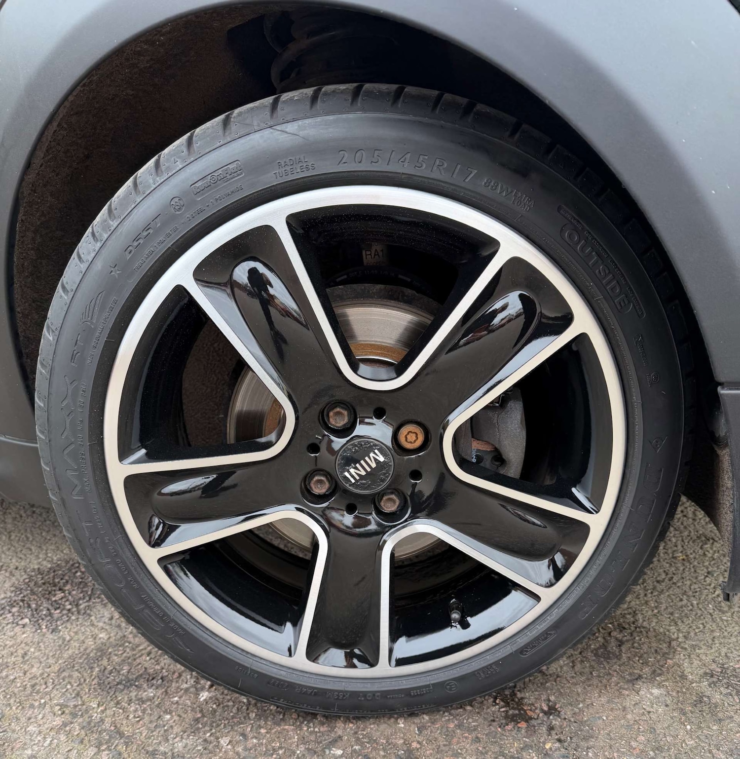 Used MINI Convertible 2010 for sale - 77998545: Photo 13