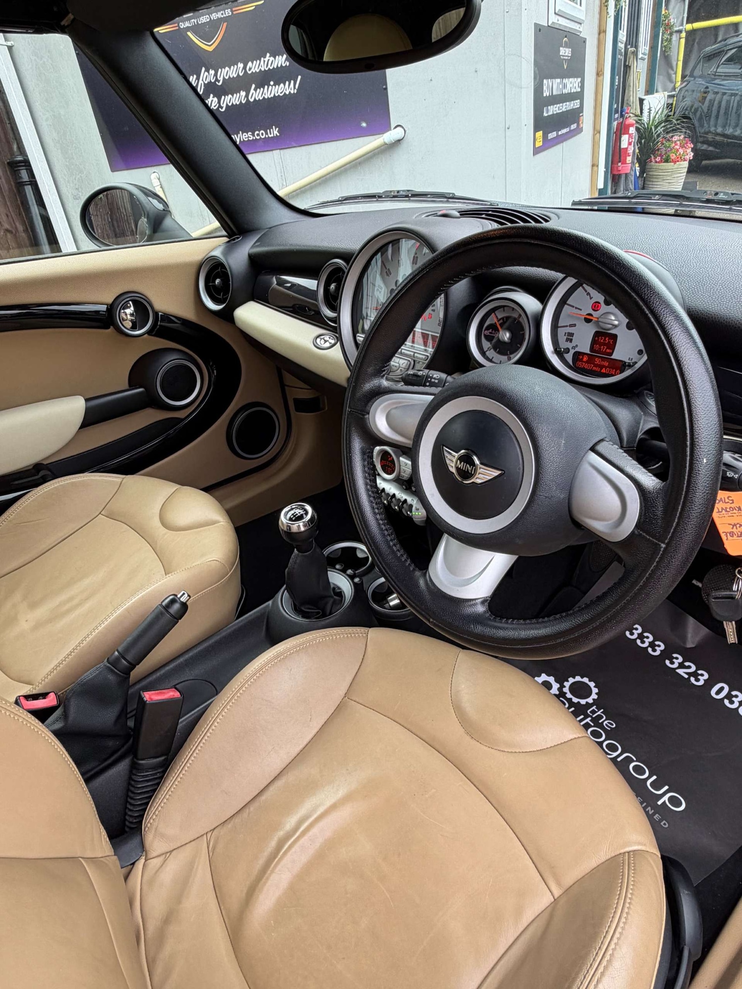 Used MINI Convertible 2010 for sale - 77998545: Photo 16