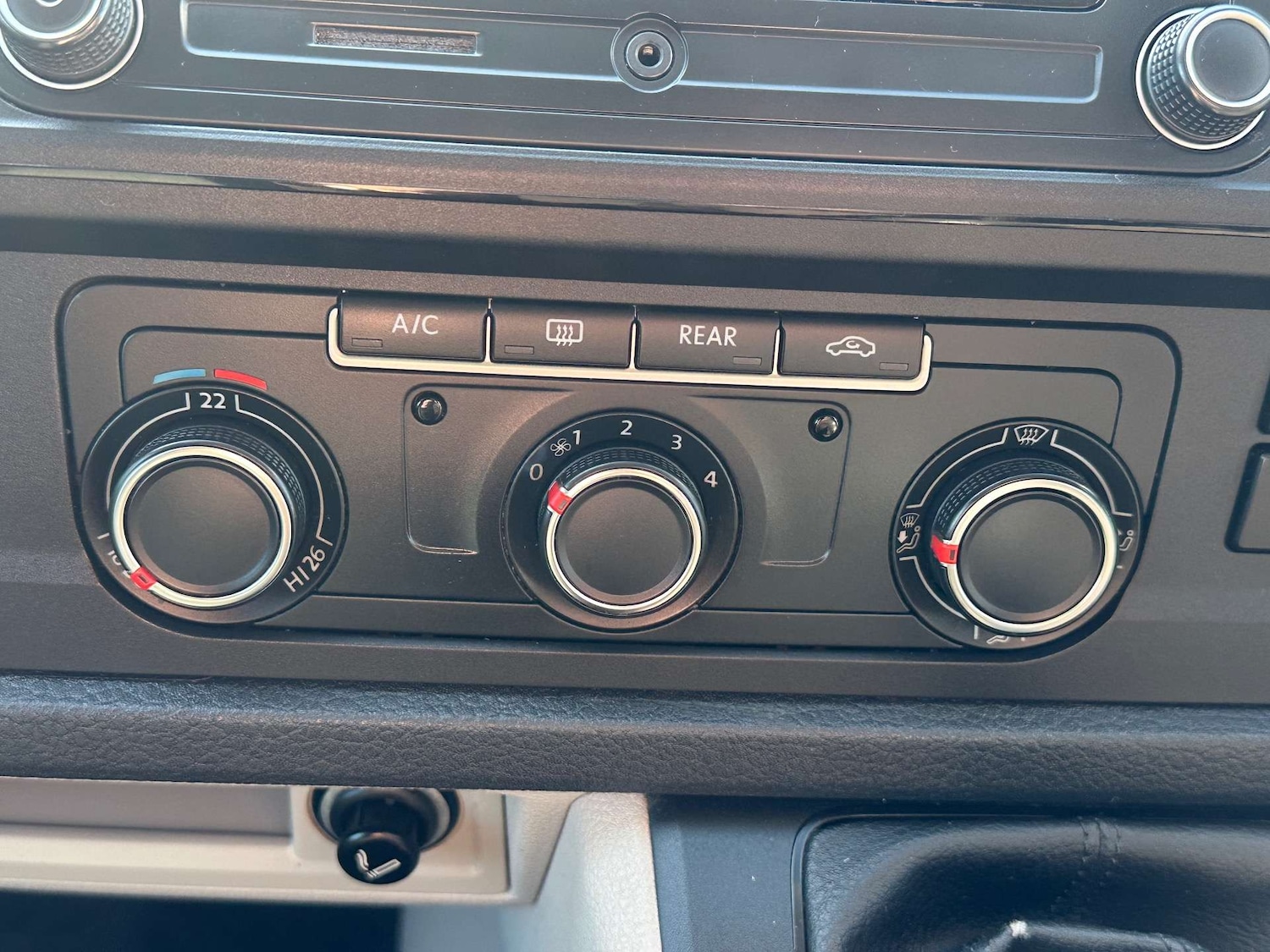 Used Volkswagen Transporter Shuttle 2019 for sale - 77285461: Photo 10