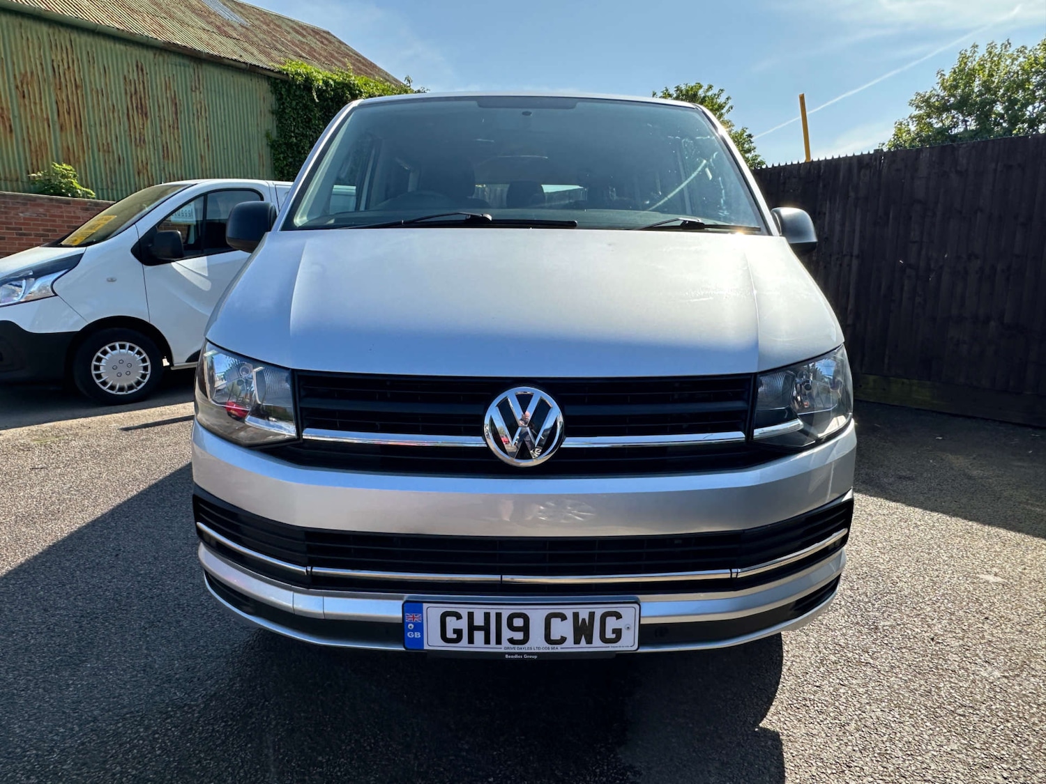Used Volkswagen Transporter Shuttle 2019 for sale - 77285461: Photo 2