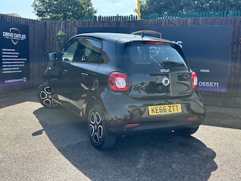Used smart forfour 2017 for sale - 76601400: Photo