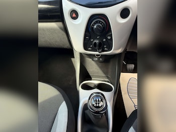 Used Toyota AYGO 2016 for sale - 78299977: Photo