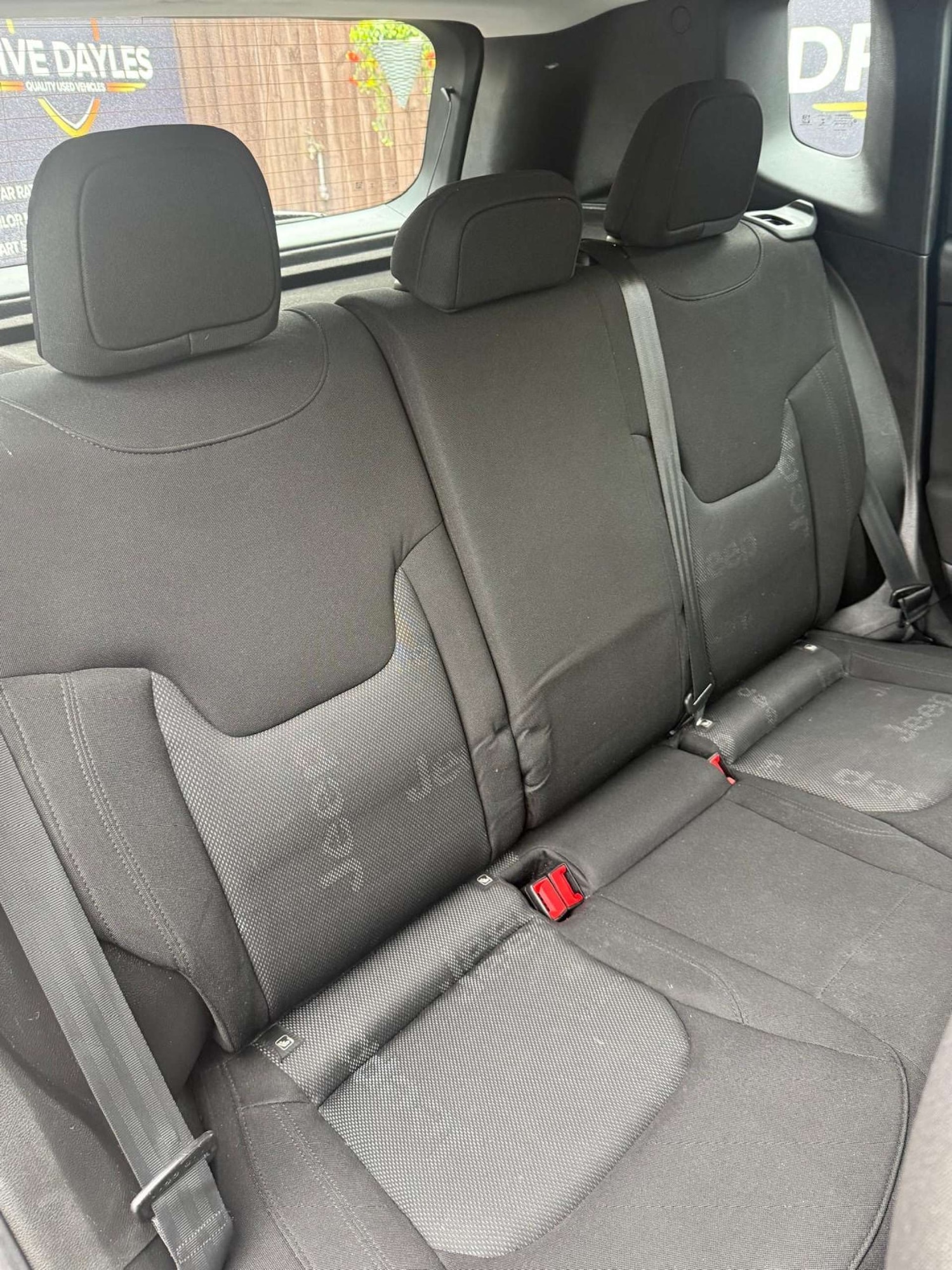 Used Jeep Renegade 2017 for sale - 77610600: Photo 21