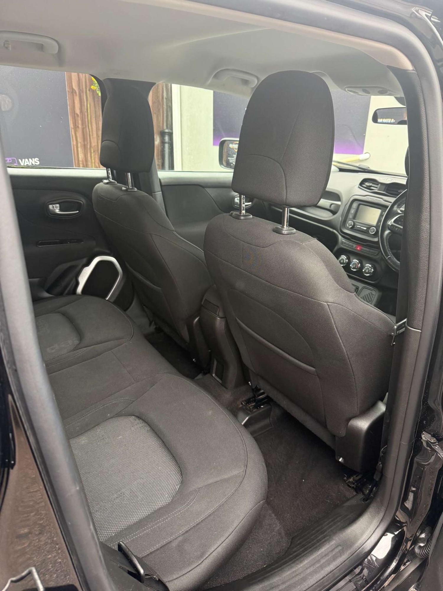 Used Jeep Renegade 2017 for sale - 77610600: Photo 28