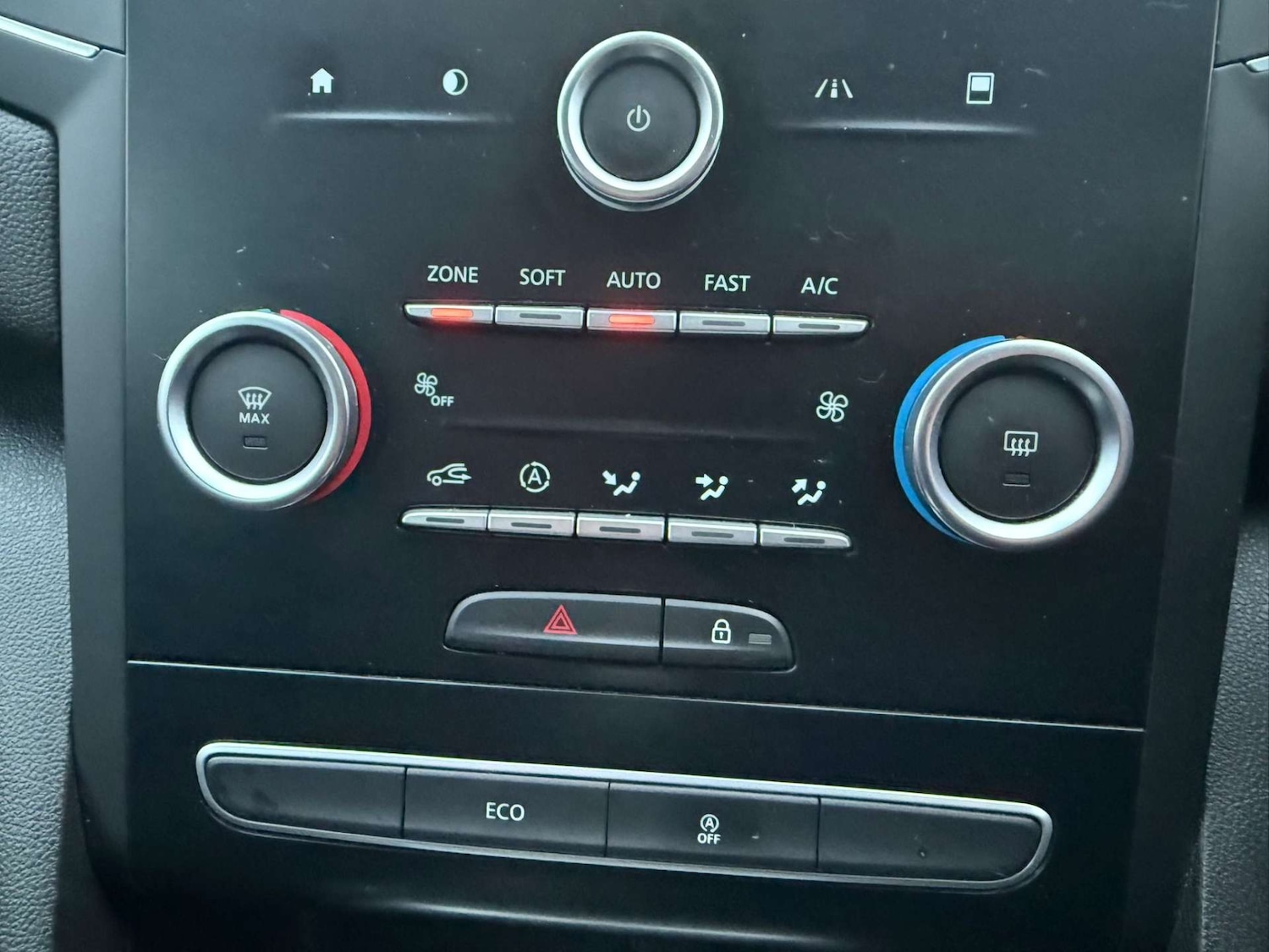 Used Renault Megane 2017 for sale - 76739837: Photo 10