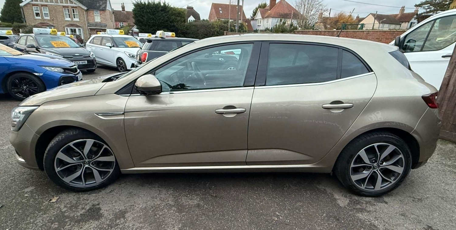 Used Renault Megane 2017 for sale - 76739837: Photo 19