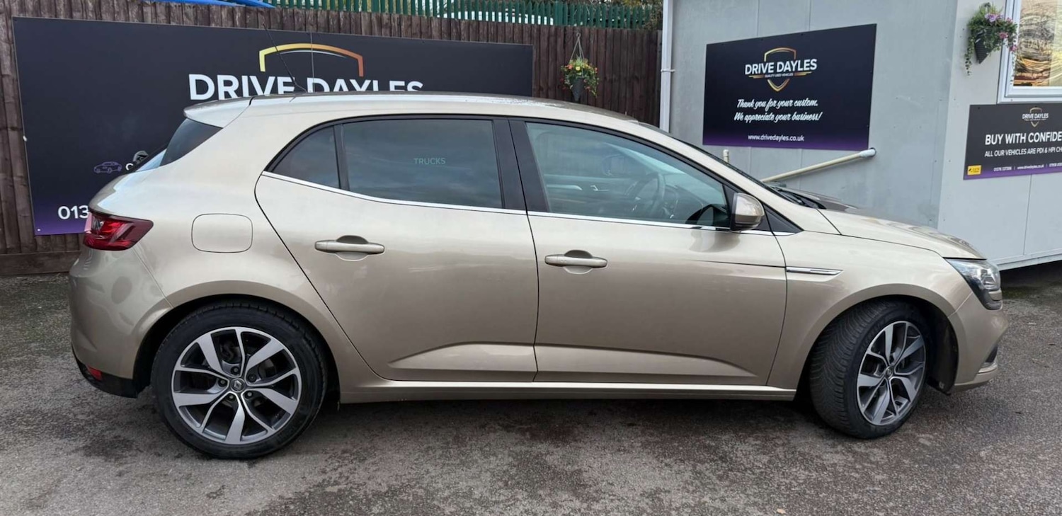 Used Renault Megane 2017 for sale - 76739837: Photo 21