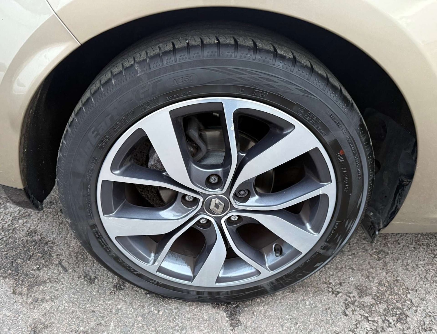 Used Renault Megane 2017 for sale - 76739837: Photo 25