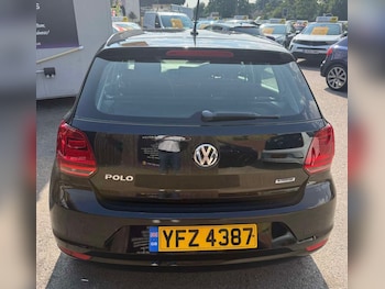 Used Volkswagen Polo 2015 for sale - 79245551: Photo