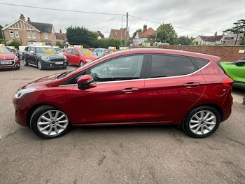 Used Ford Fiesta 2018 for sale - 78925690: Photo