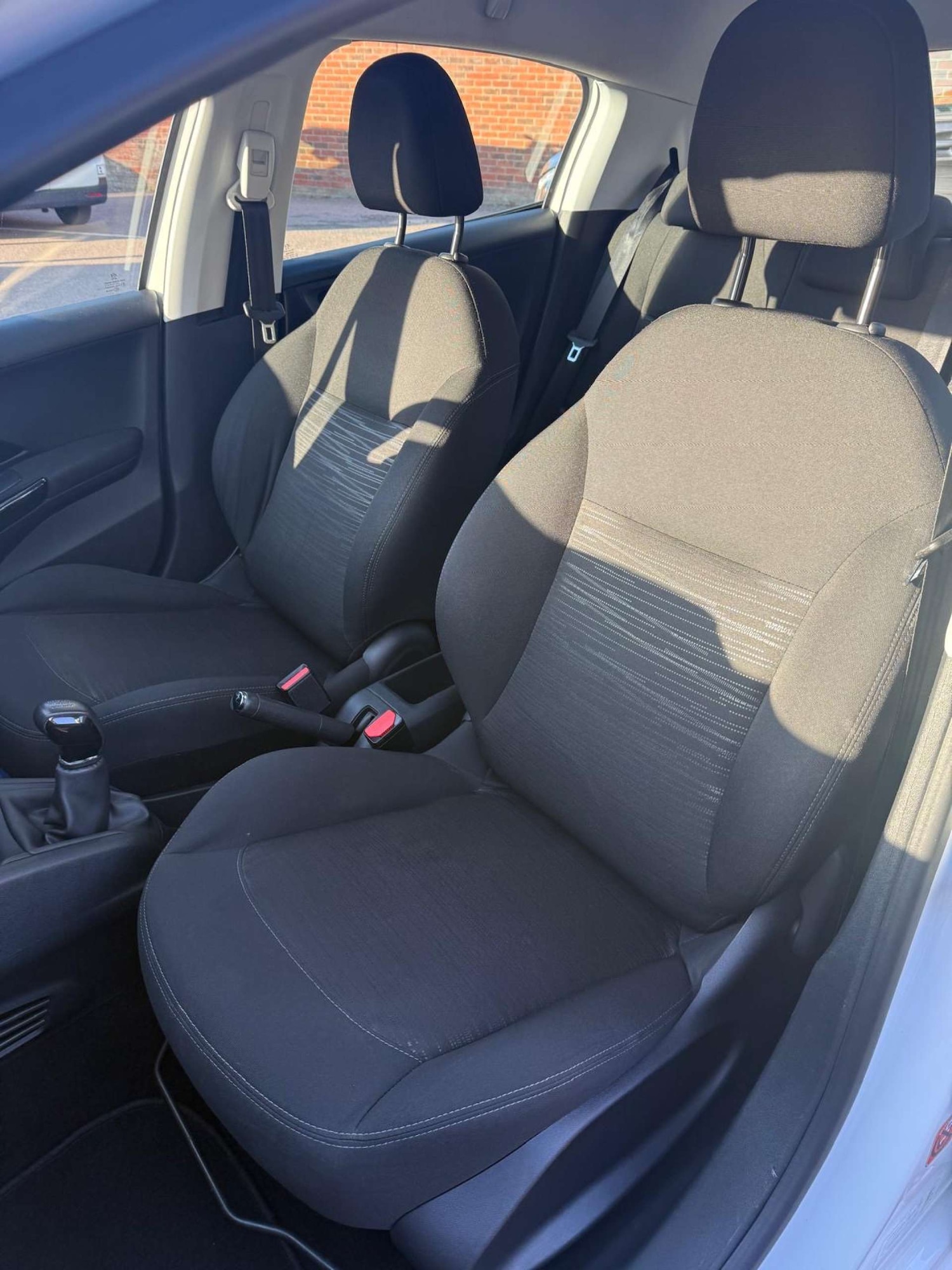 Used Peugeot 208 2015 for sale - 78213858: Photo 11