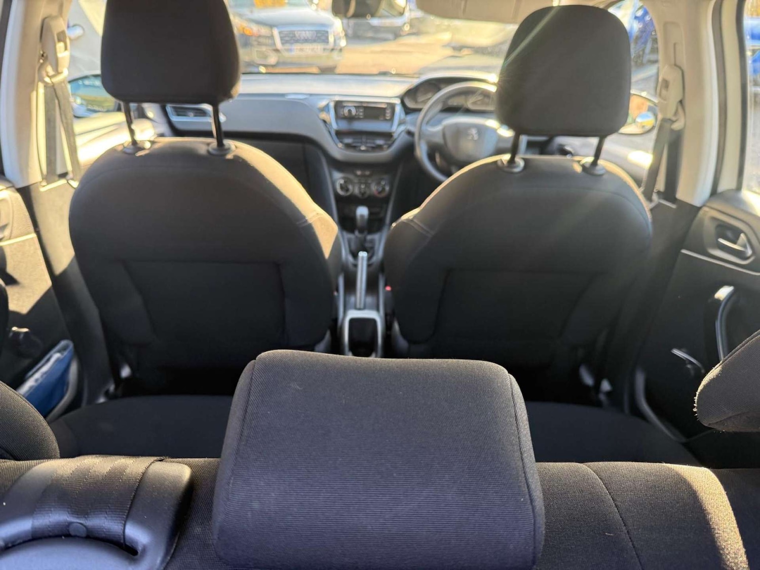 Used Peugeot 208 2015 for sale - 78213858: Photo 8