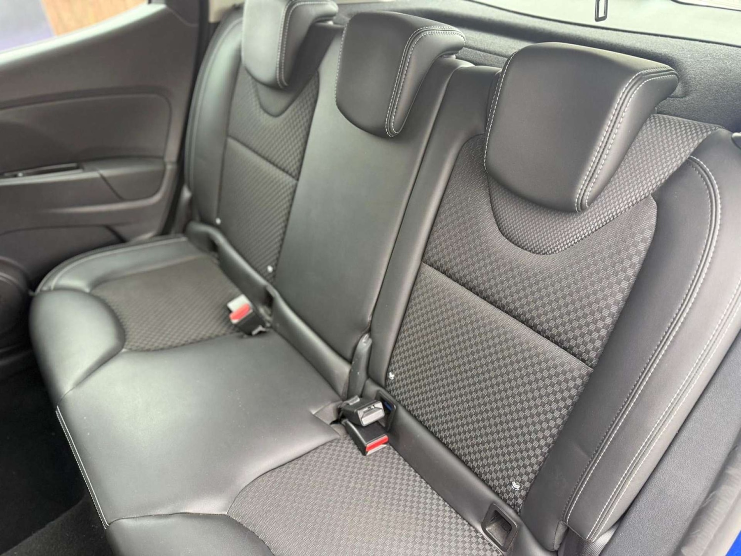 Used Renault Clio 2016 for sale - 76601388: Photo 10