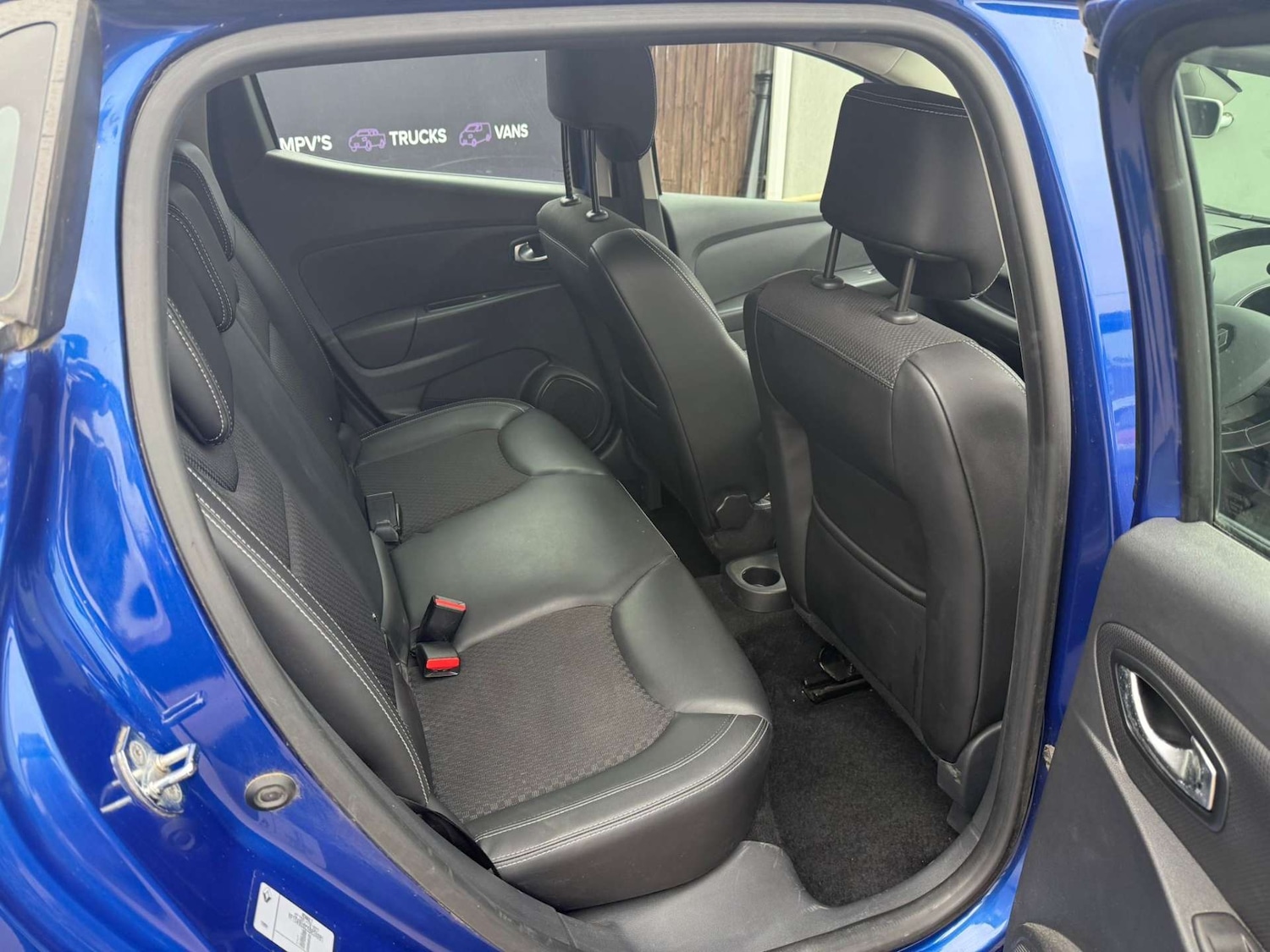 Used Renault Clio 2016 for sale - 76601388: Photo 19