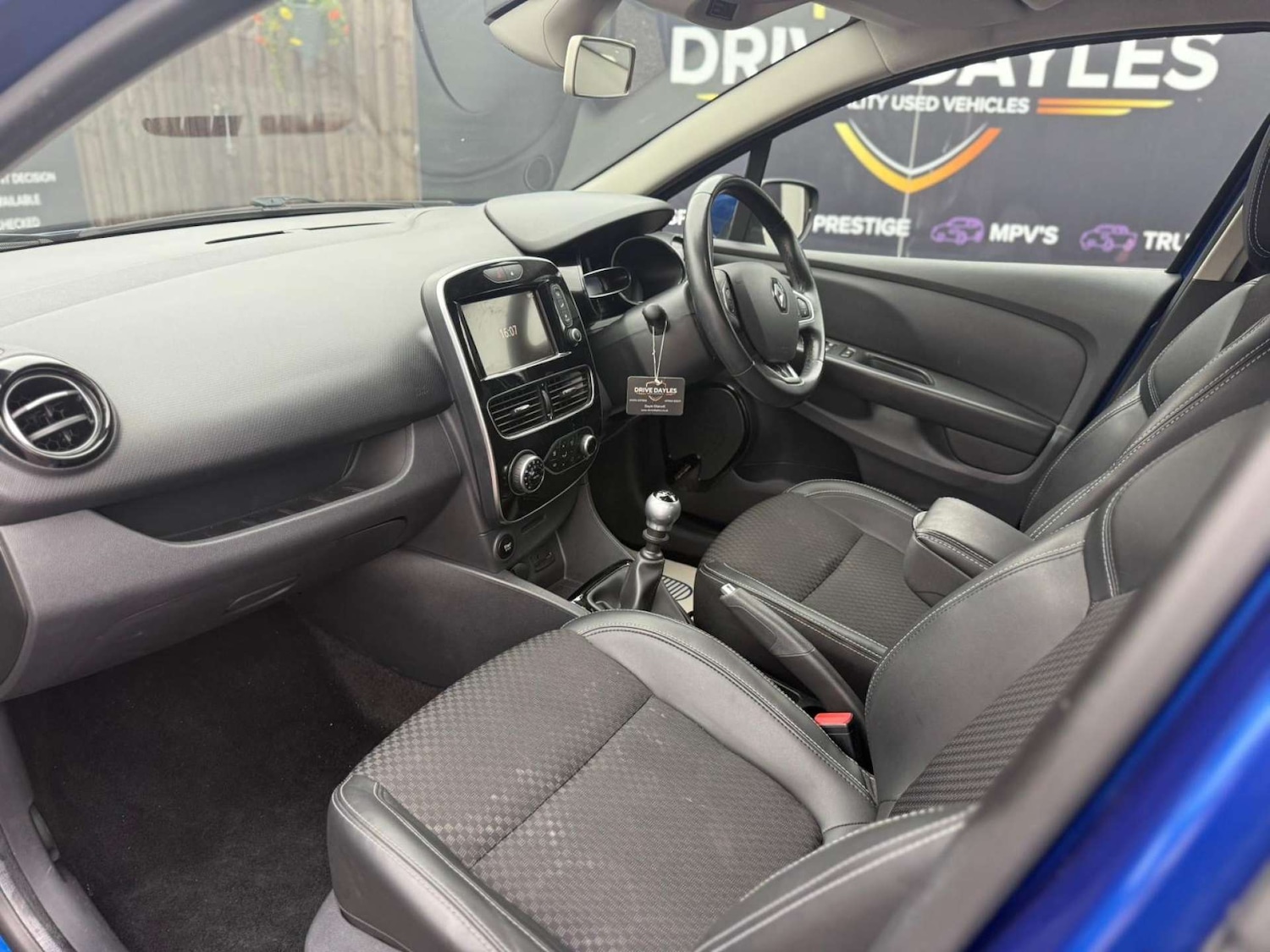 Used Renault Clio 2016 for sale - 76601388: Photo 6