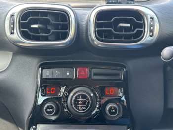 Used Citroen C3 Picasso 2017 for sale - 74576017: Photo