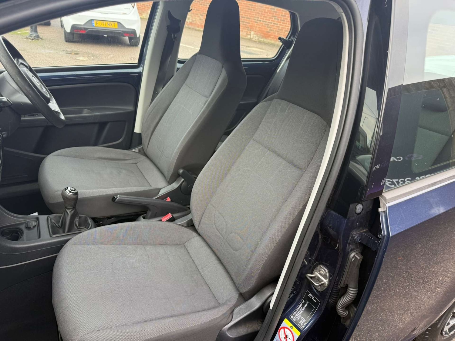 Used Volkswagen up! 2013 for sale - 76629634: Photo 7