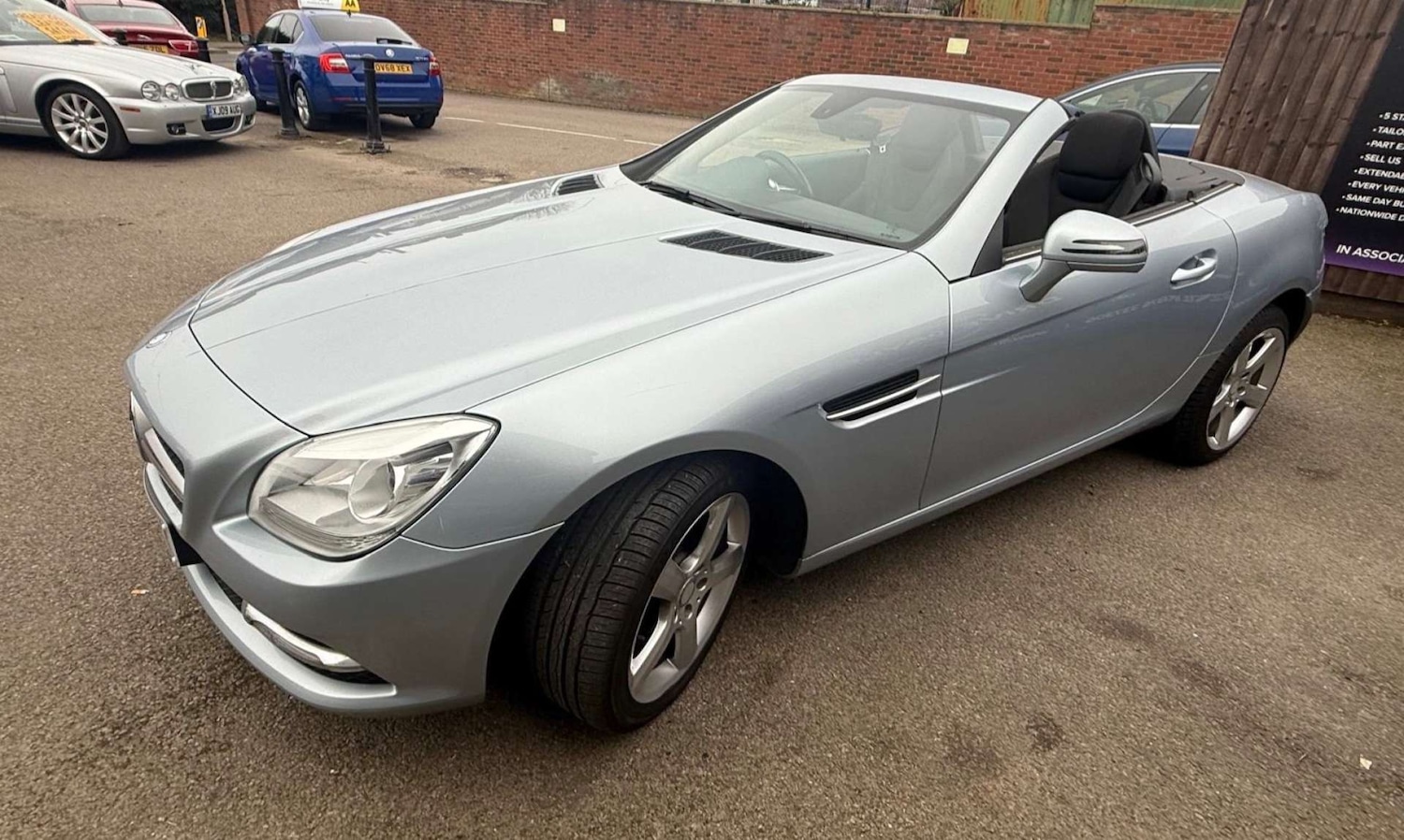 Used Mercedes-Benz SLK 2013 for sale - 77531885: Photo 23