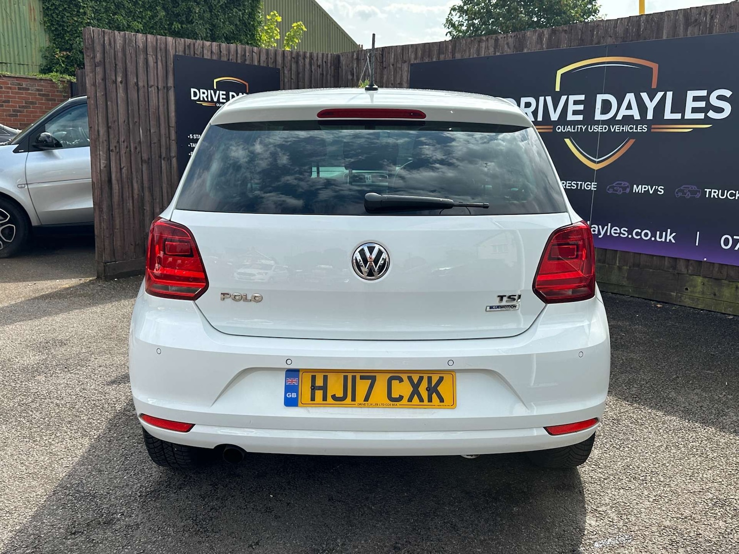 Used Volkswagen Polo 2017 for sale - 76601128: Photo 12