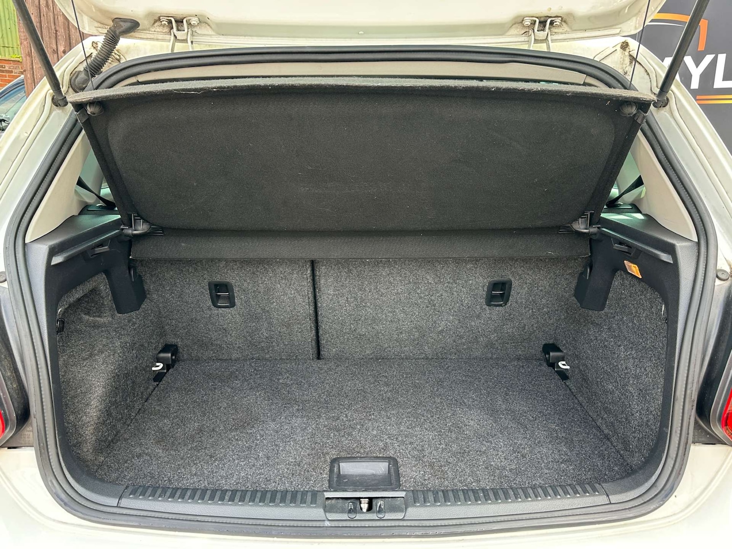 Used Volkswagen Polo 2017 for sale - 76601128: Photo 17