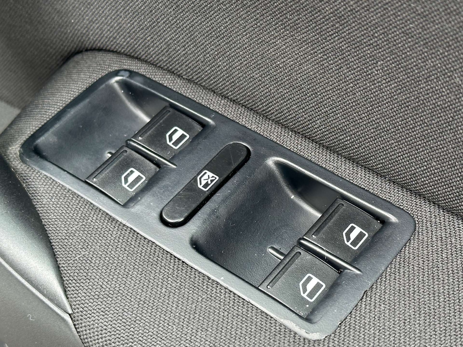 Used Volkswagen Polo 2017 for sale - 76601128: Photo 18