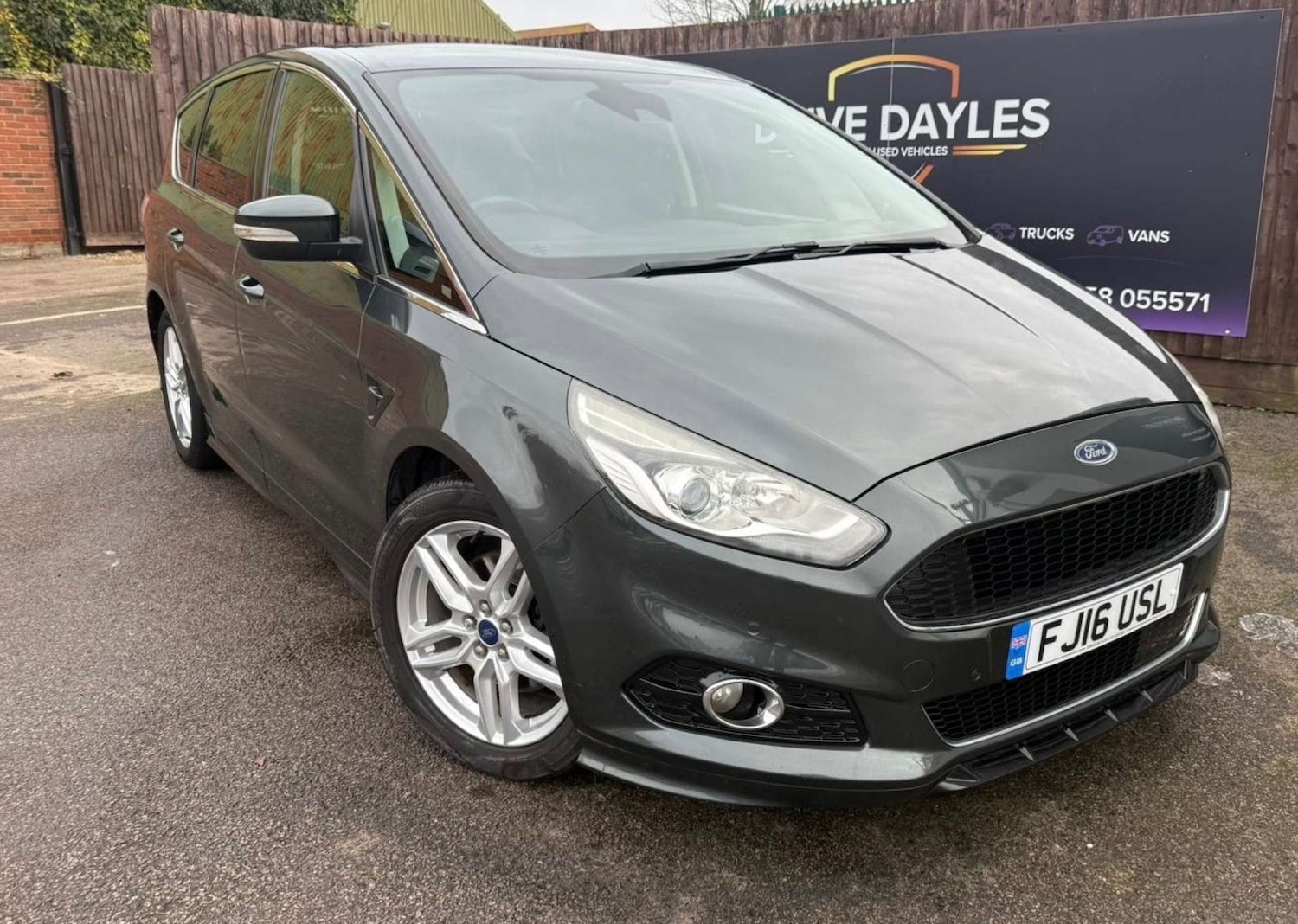 Used Ford S-Max 2016 for sale - 77115873: Photo 13