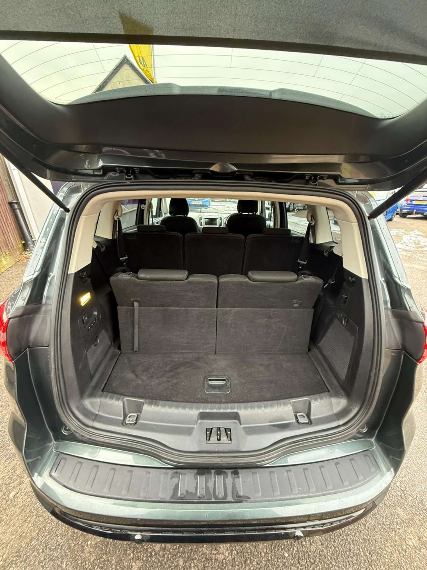 Used Ford S-Max 2016 for sale - 77115873: Photo 14