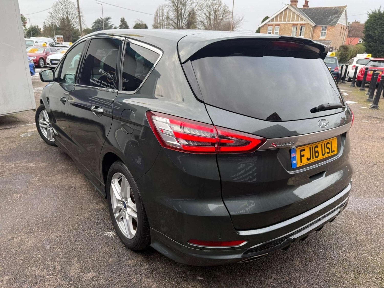 Used Ford S-Max 2016 for sale - 77115873: Photo 2