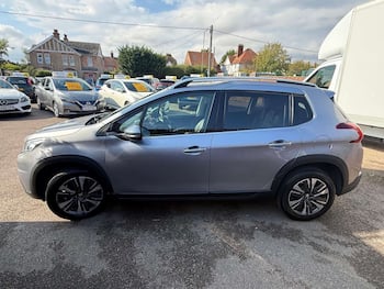 Used Peugeot 2008 2018 for sale - 79654685: Photo