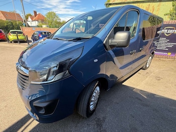 Used Vauxhall Vivaro 2017 for sale - 78386010: Photo