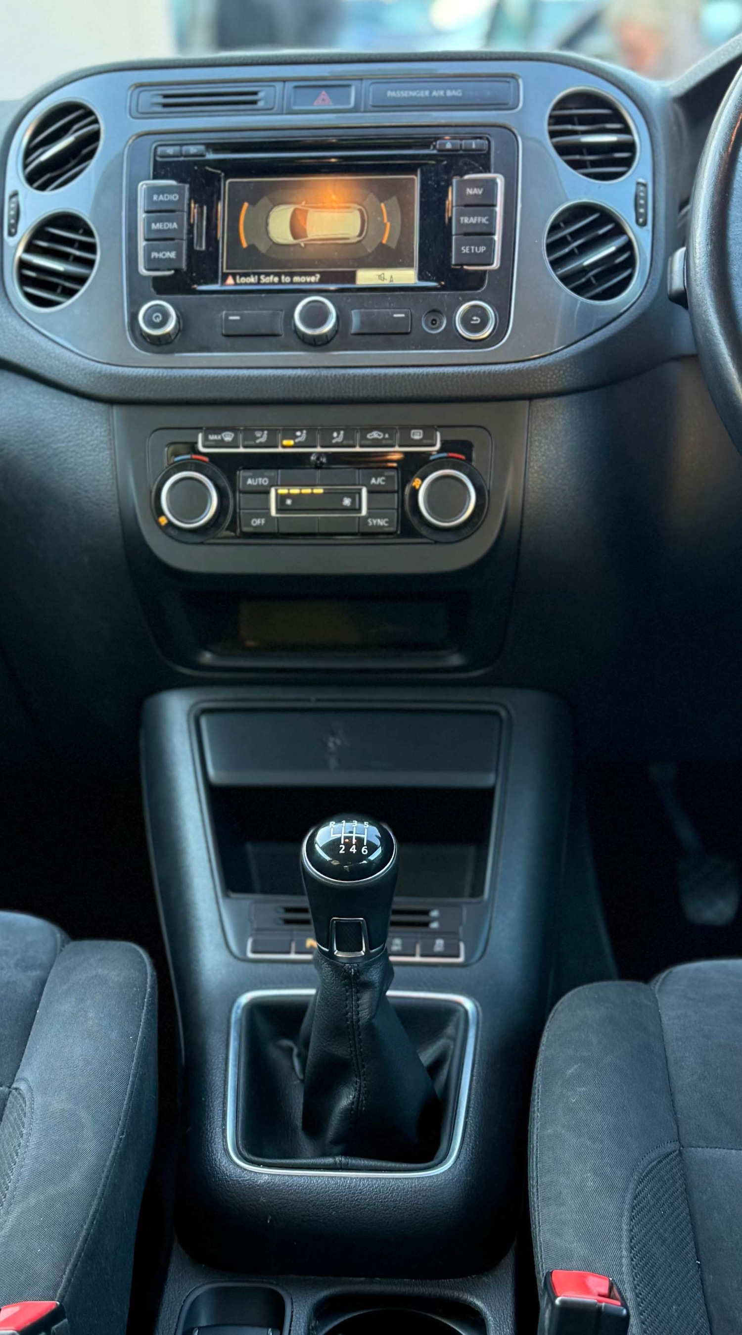 Used Volkswagen Tiguan 2014 for sale - 76651415: Photo 3