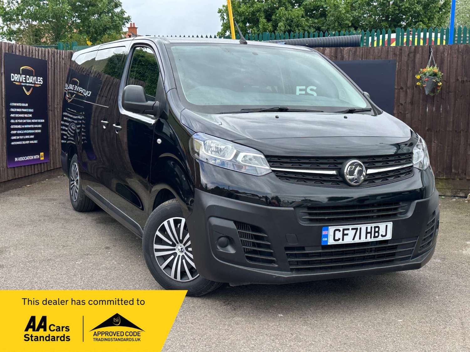 Used Vauxhall Vivaro Life 2021 for sale - 76352624: Photo 1