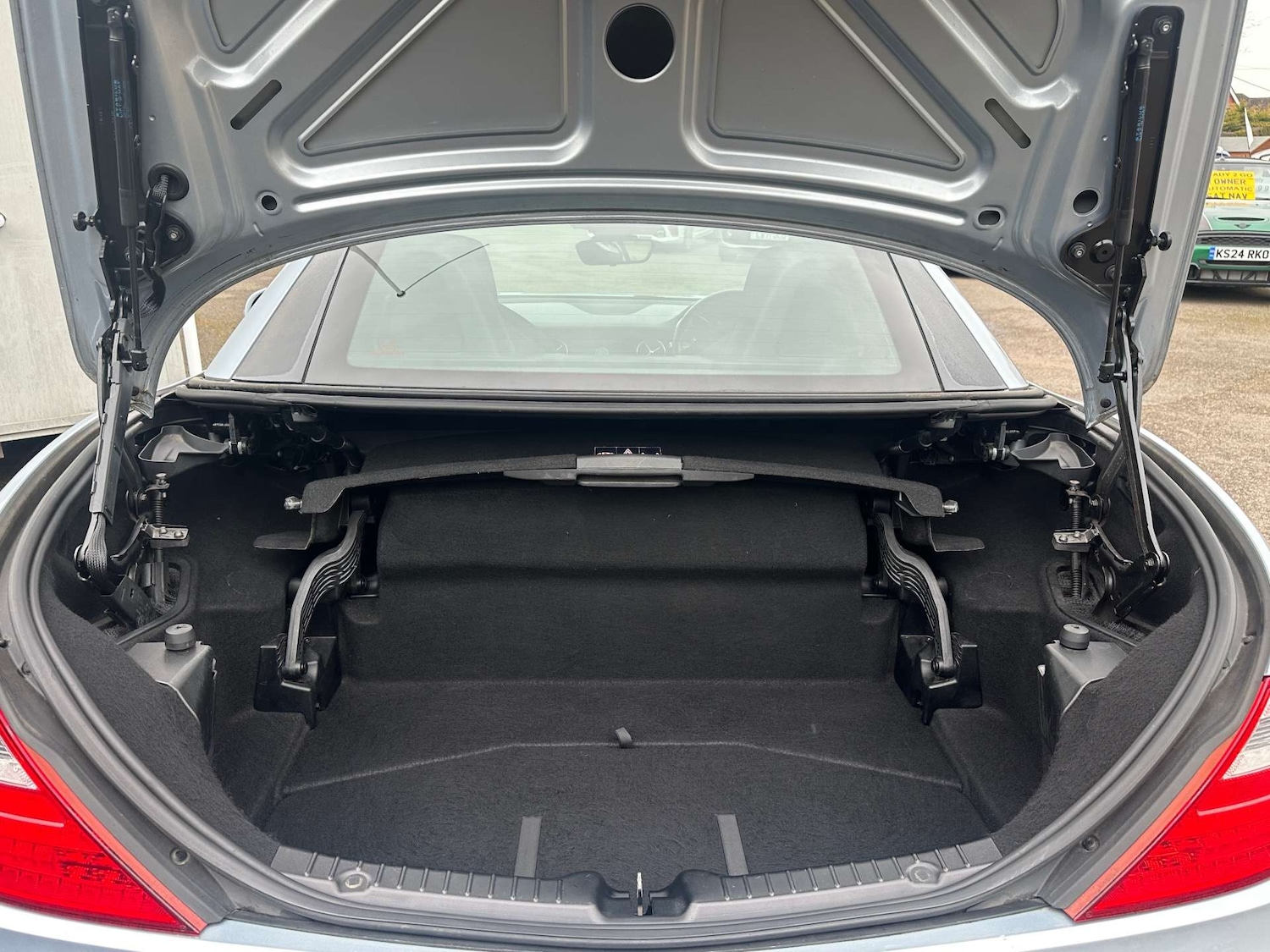 Used Mercedes-Benz SLK 2013 for sale - 76762569: Photo 22