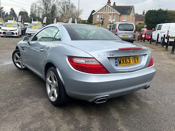 Used Mercedes-Benz SLK 2013 for sale - 76762569: Photo