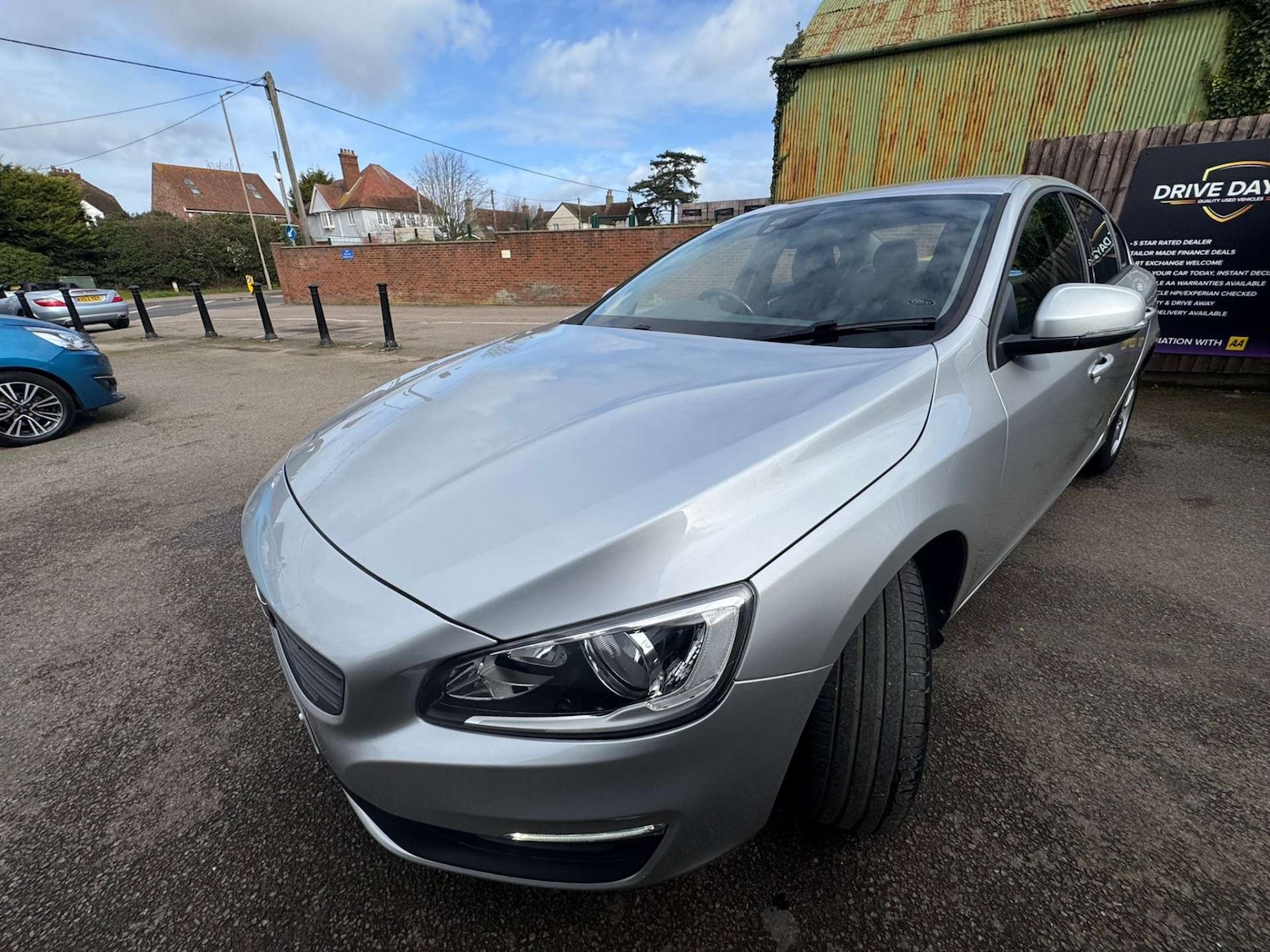 Used Volvo S60 2017 for sale - 77916392: Photo 6