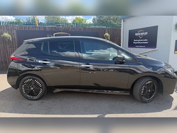 Used Nissan Leaf 2023 for sale - 79369992: Photo
