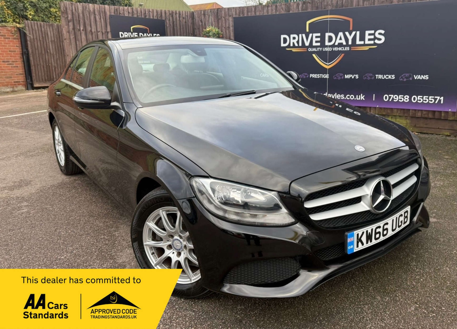 Used Mercedes-Benz C Class 2017 for sale - 77339240: Photo 1