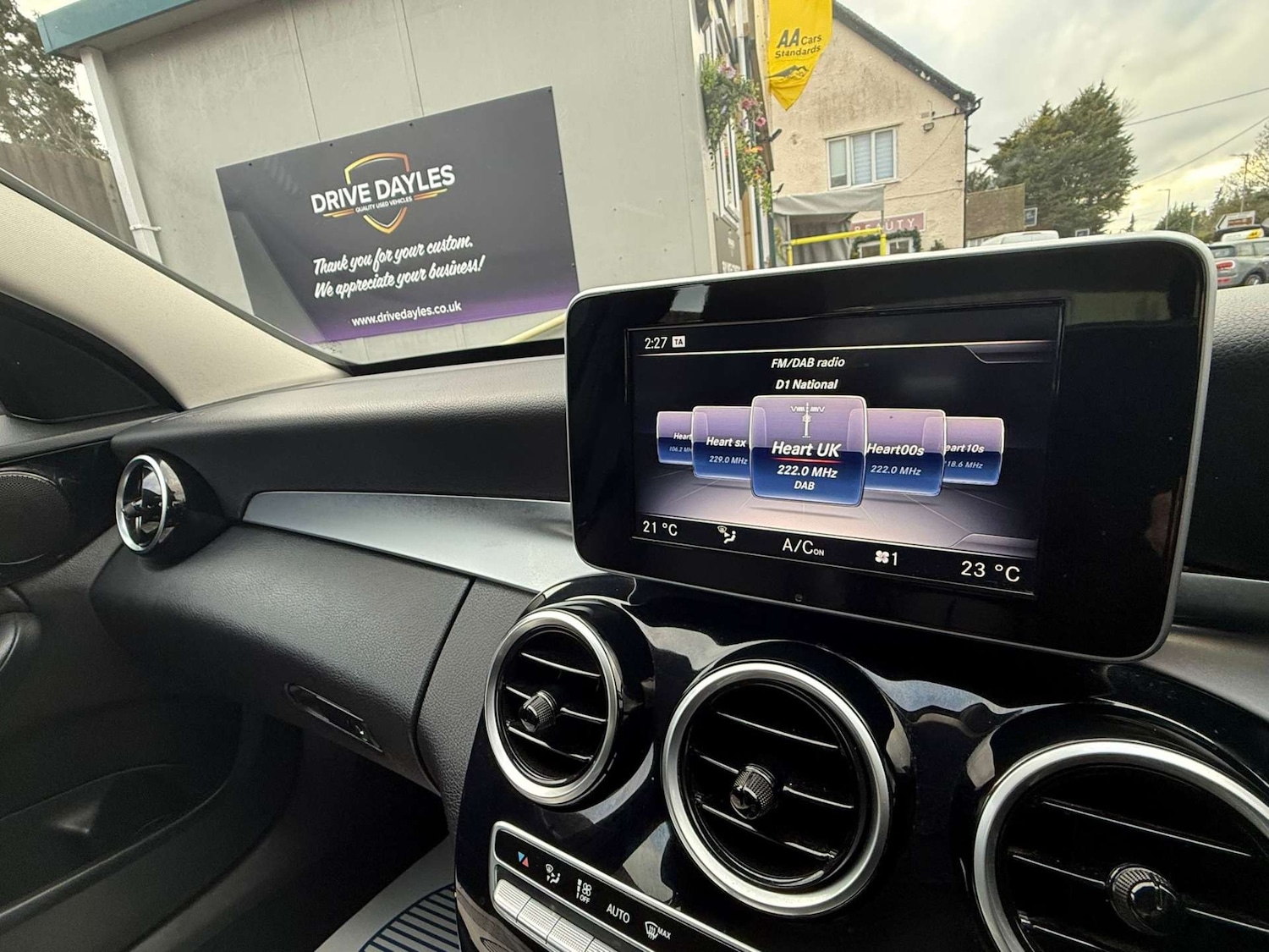 Used Mercedes-Benz C Class 2017 for sale - 77339240: Photo 16