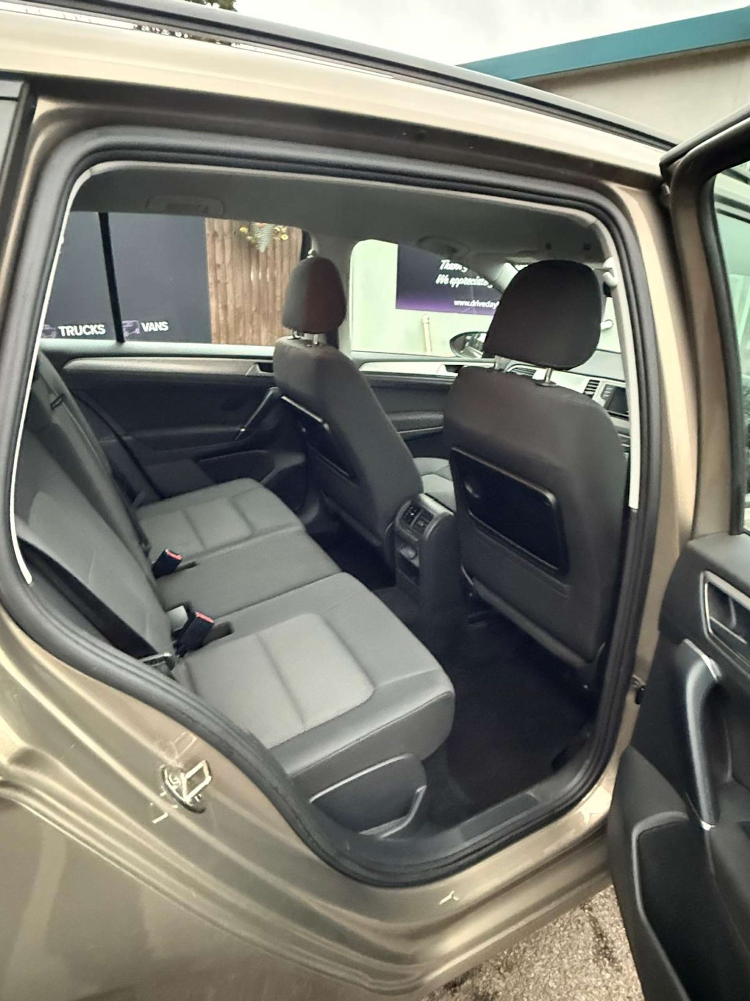 Used Volkswagen Golf SV 2017 for sale - 76923083: Photo 10