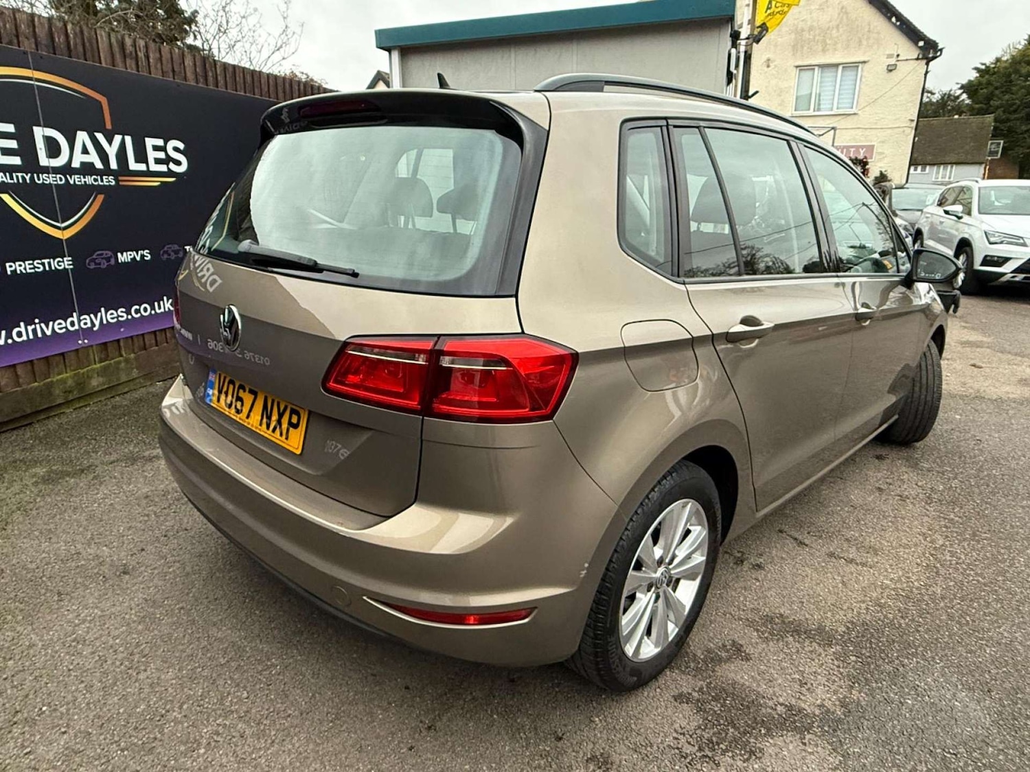 Used Volkswagen Golf SV 2017 for sale - 76923083: Photo 7