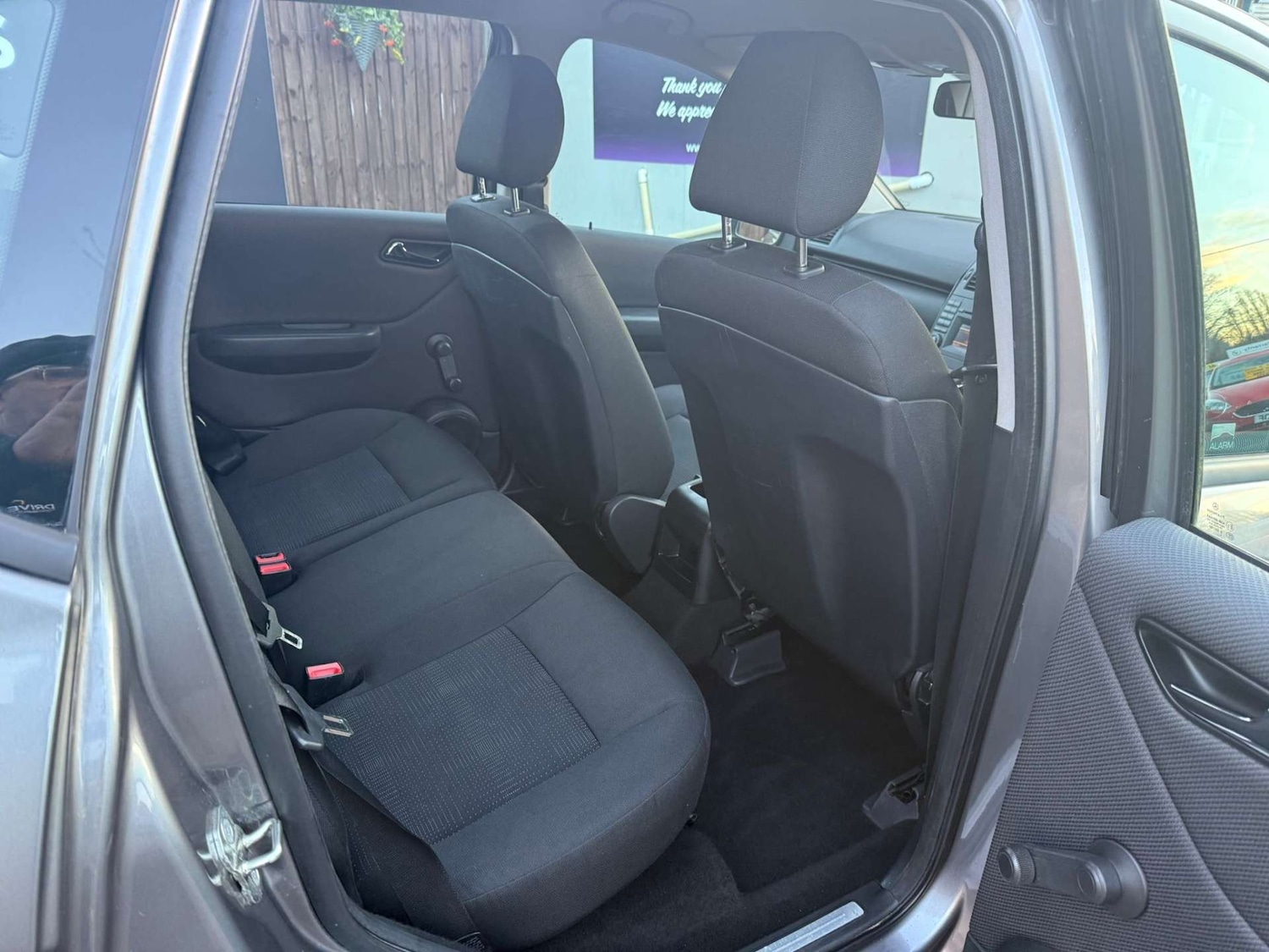 Used Mercedes-Benz A-Class 2012 for sale - 76698051: Photo 3