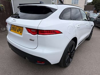 Used Jaguar F-Pace 2019 for sale - 79859492: Photo