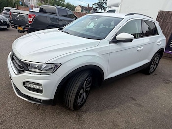 Used Volkswagen T-Roc 2021 for sale - 78470564: Photo