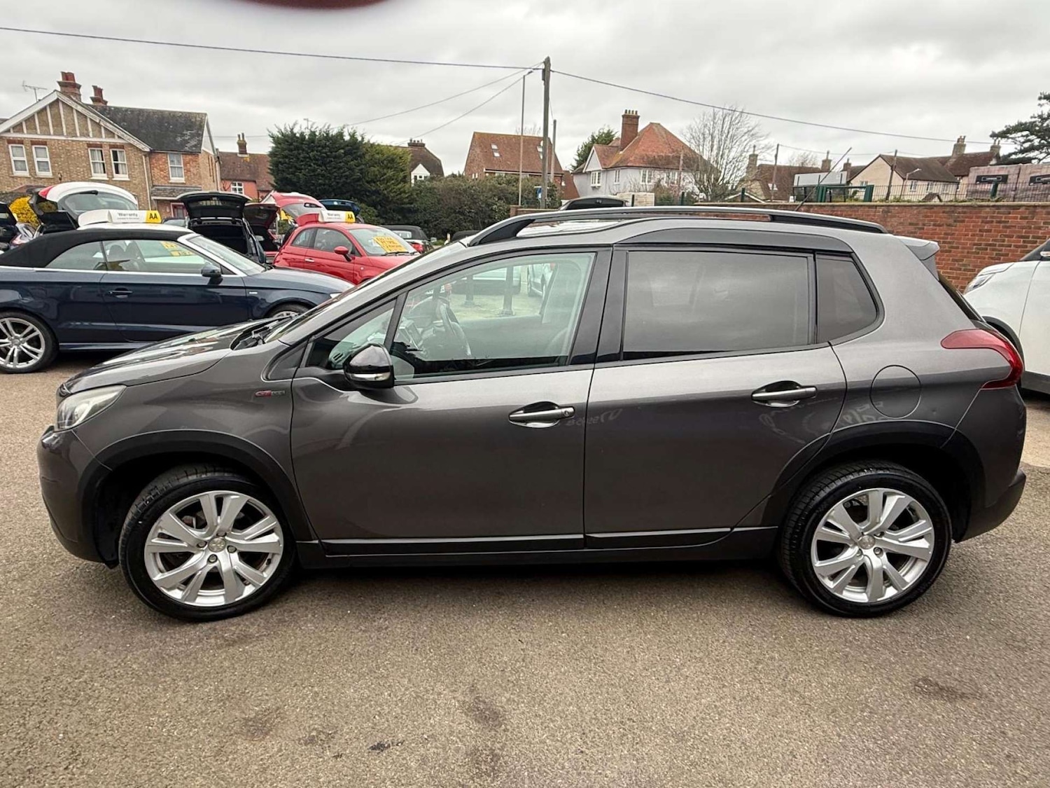 Used Peugeot 2008 2017 for sale - 77845652: Photo 10